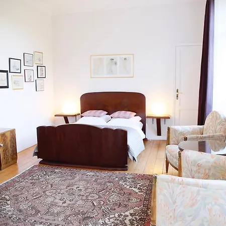 Chateau De Penfrat Bed and breakfast *
